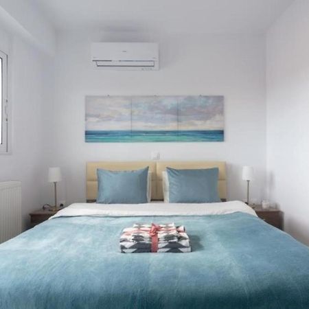 New Spacious Apartment Located In Piraeus Luaran gambar