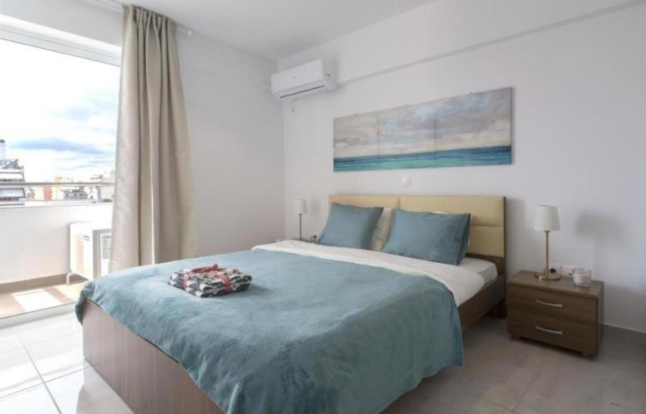 New Spacious Apartment Located In Piraeus Luaran gambar